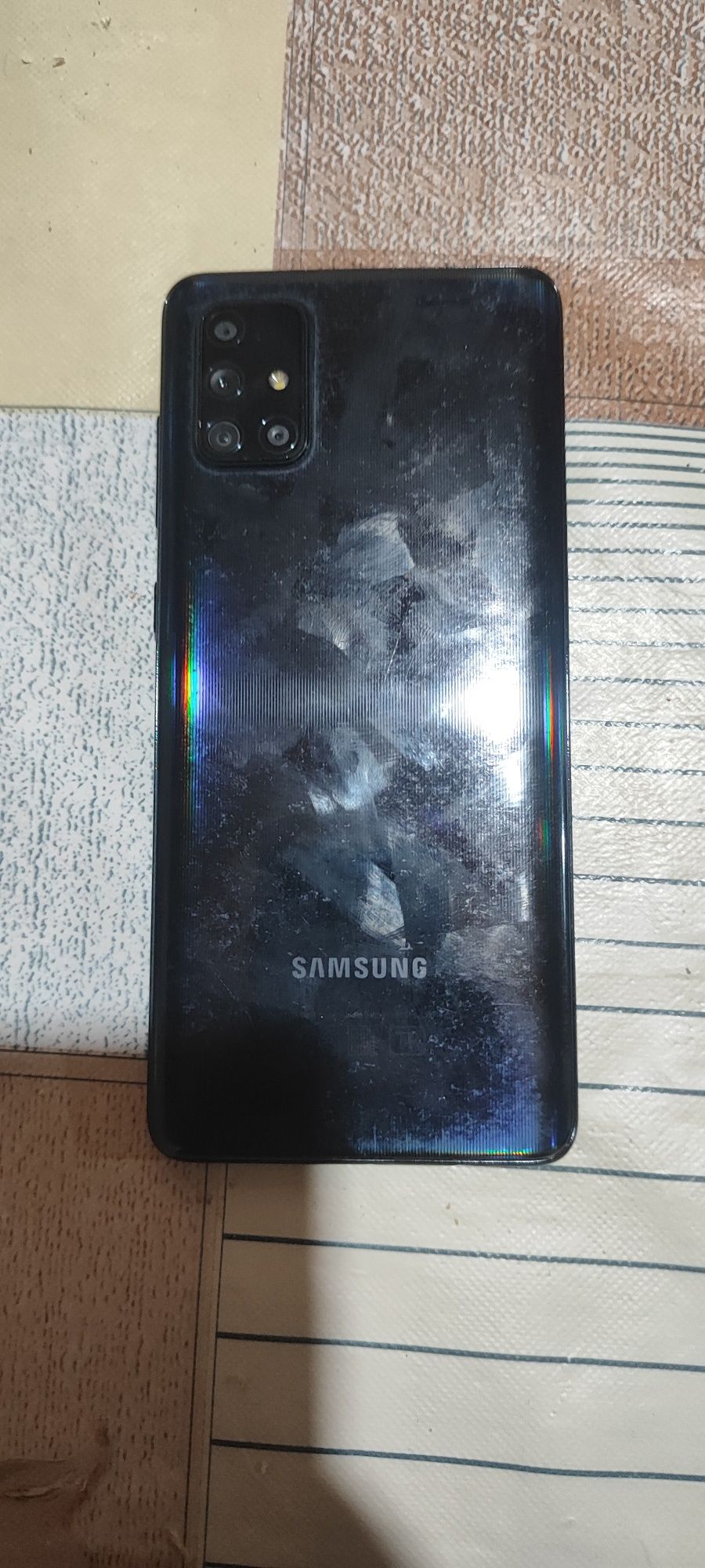 Samsung a 71 сотилади састаянаси яхши.