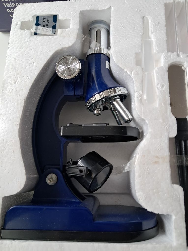 Set pentru stiinta Telescop și Microscop