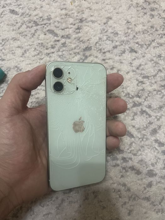 Айфон 12 блокировка