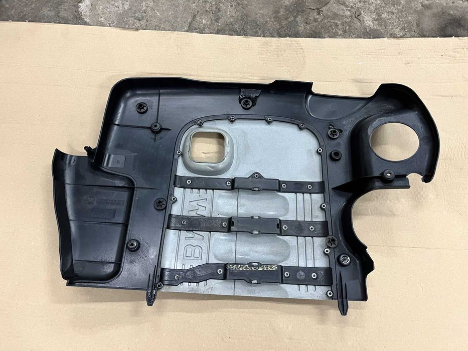 Корите над мотора за BMW E46 320d (150 коня)