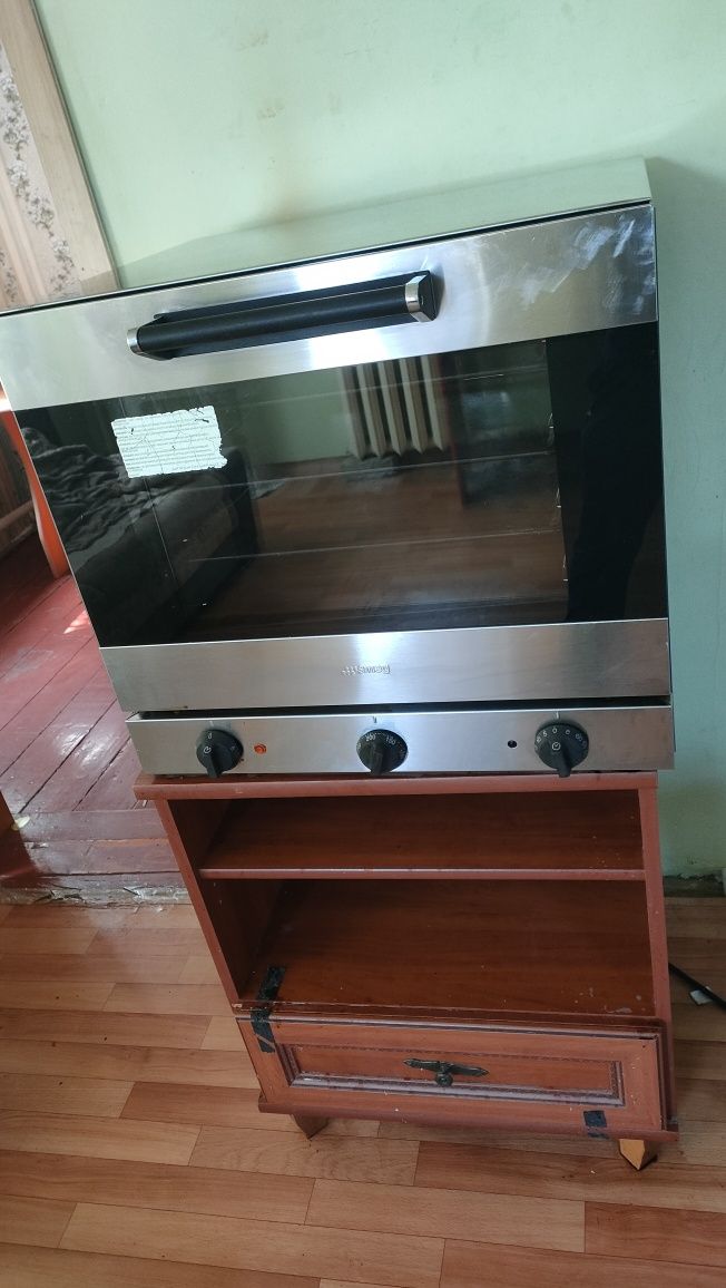 Продам духовку smeg