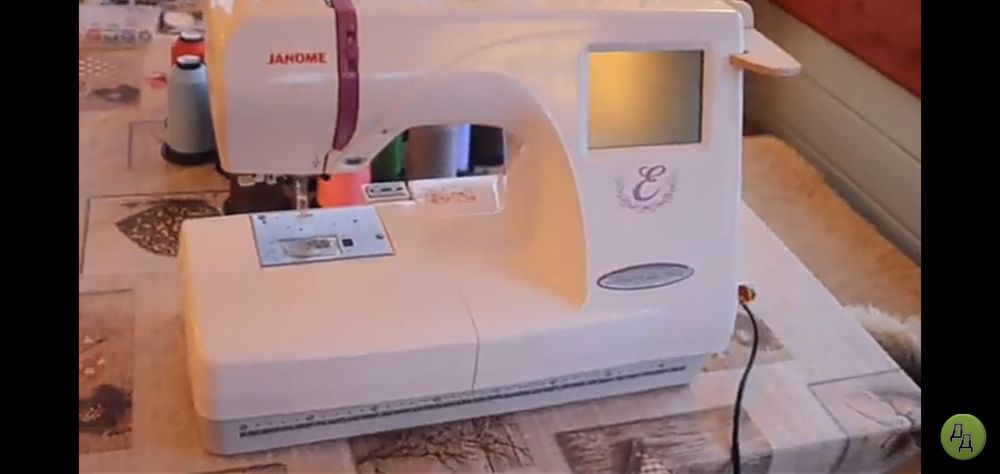 Вышивальная машина Janome 350-E