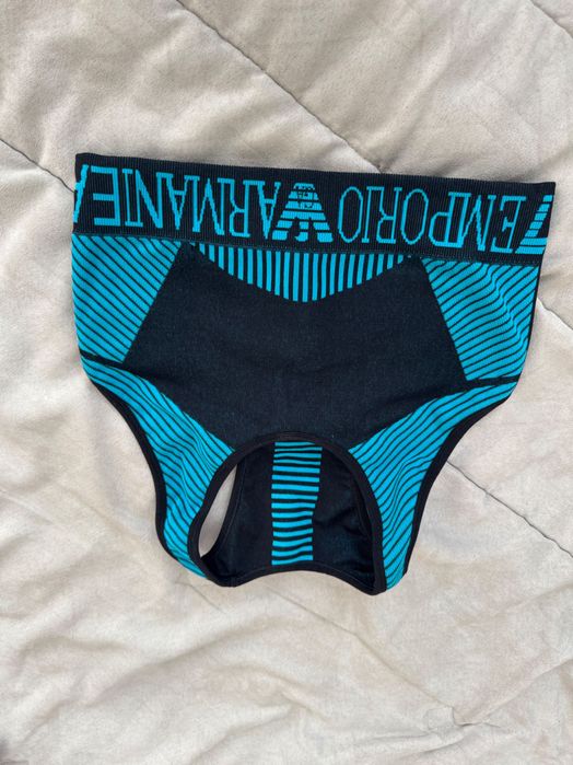 Спортни екипи Emporio Armani и Eacada