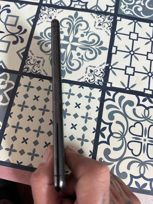 iPhone XS MAX.Чисто Нов!