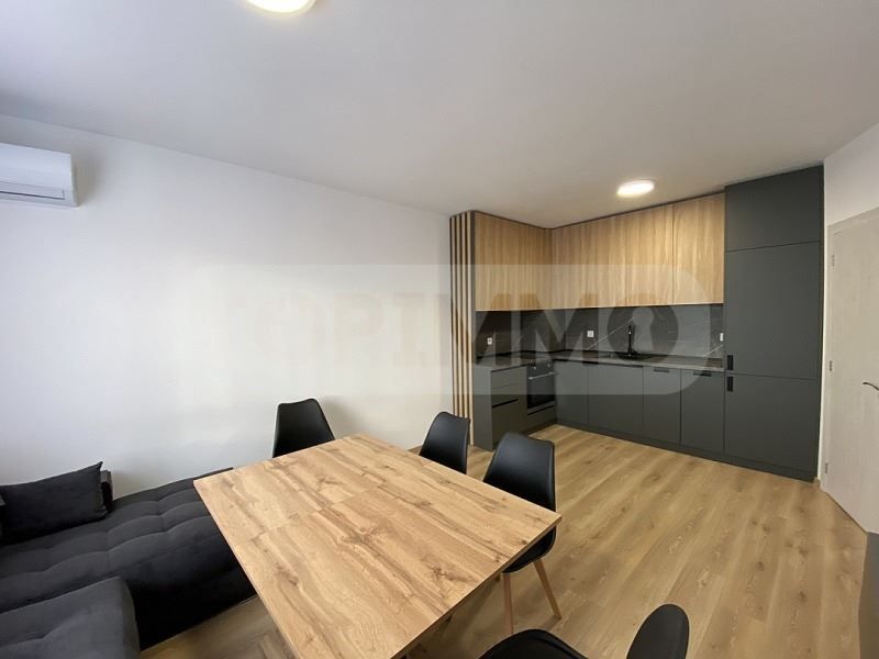 Продава се Двустаен апартамент в Варна, м-т Пчелина - 56 кв.м за 1840 €/кв.м - Снимка #1