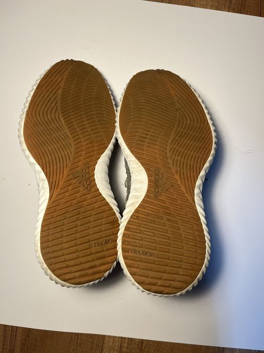 Маратонки Adidas размер 43