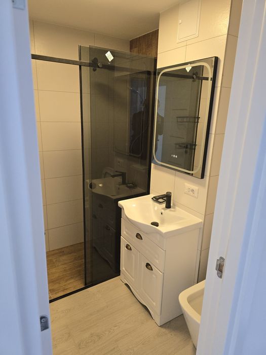 Apartament complet renovat în 2025