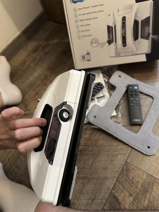 Robot de curatat geamuri Hobot 2S