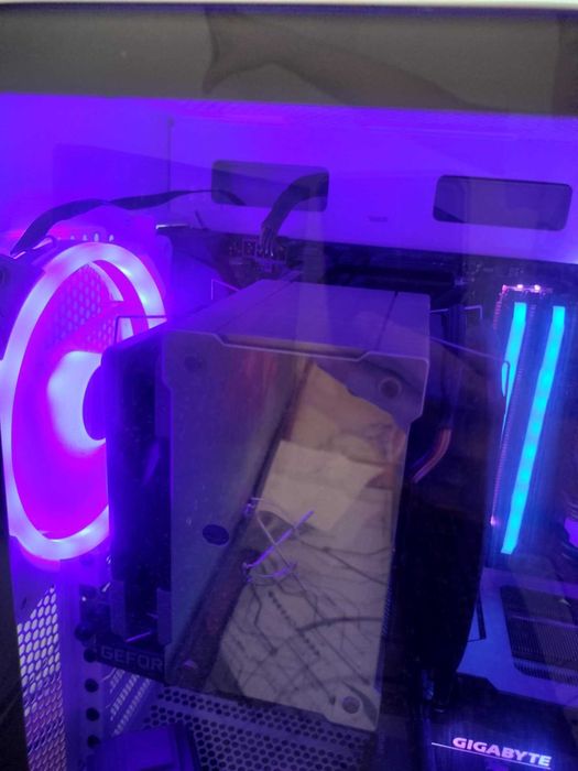 Kit   Intel Core i7-9700K, 4700 MHz