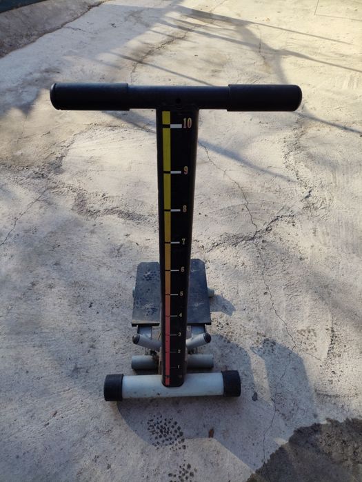 Тренажер для бедер и ног.