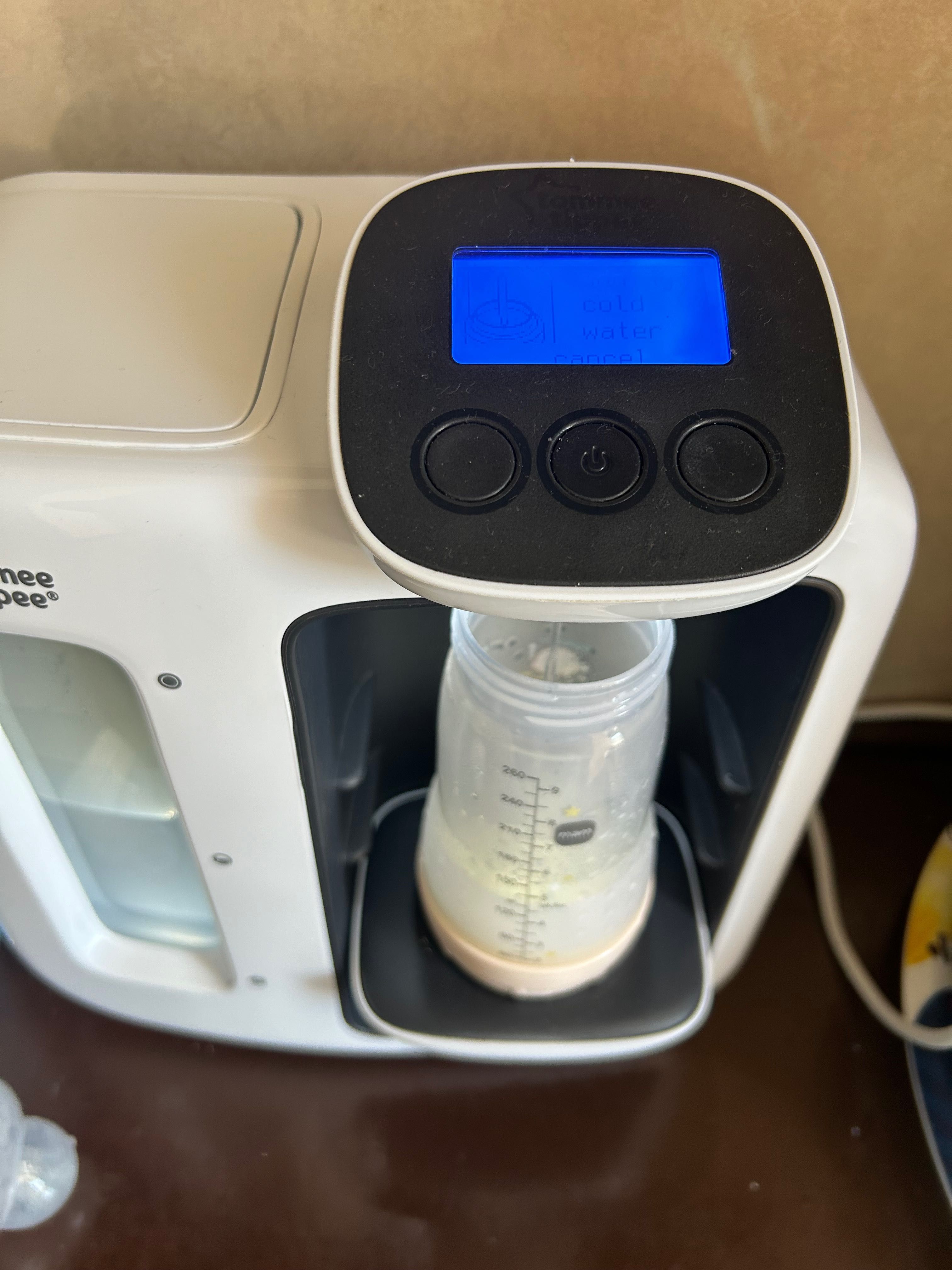 Продавам комплект уреди Tommee tippee!