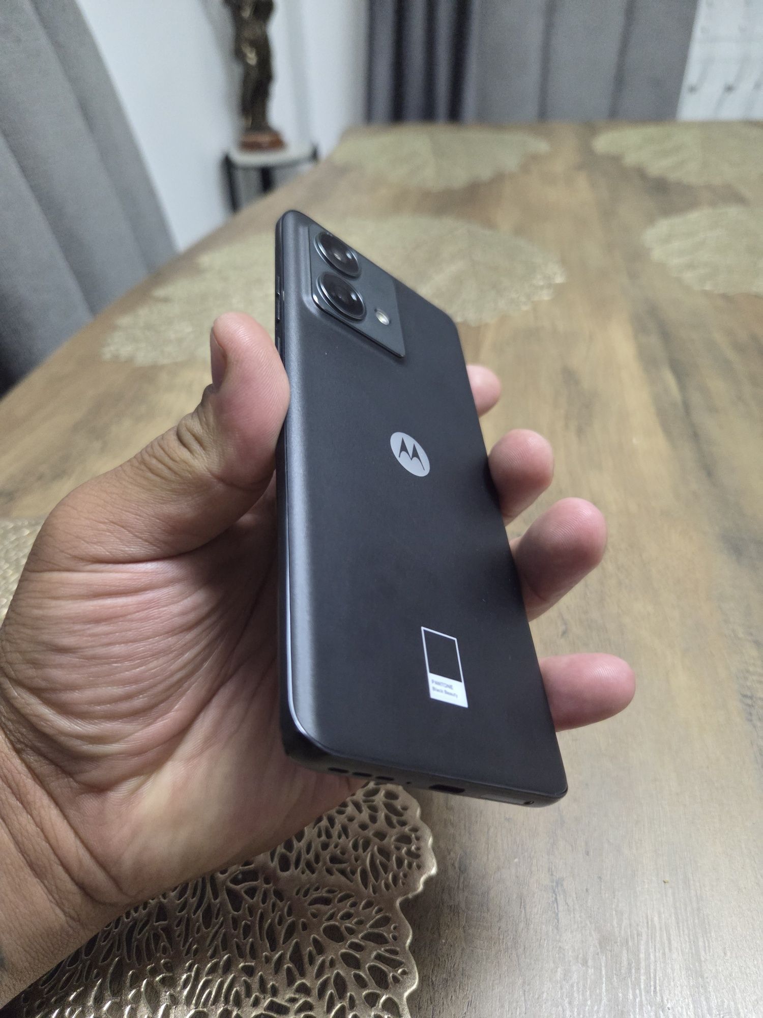 Motorola Edge 40 Neo, Negru 256/12GB , Impecabil.