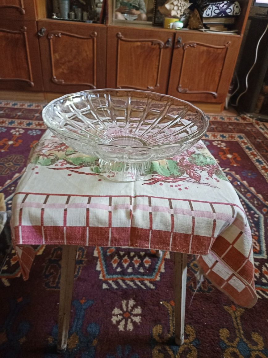 Советский хрусталь (вазы, рюмки,стаканы,фужеры)