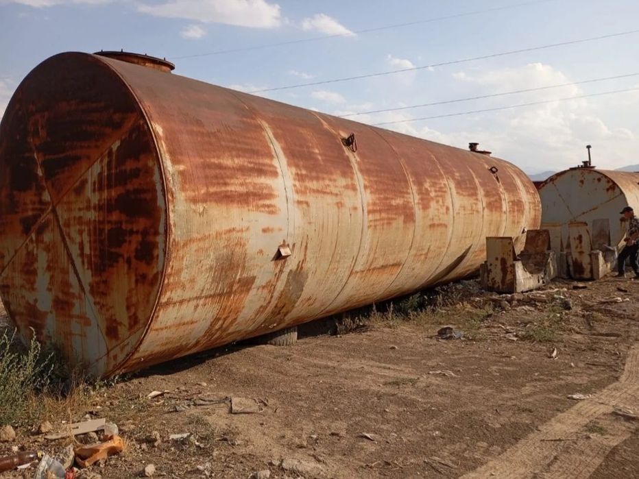 ЦИСТЕРНА ёмкость бочка.