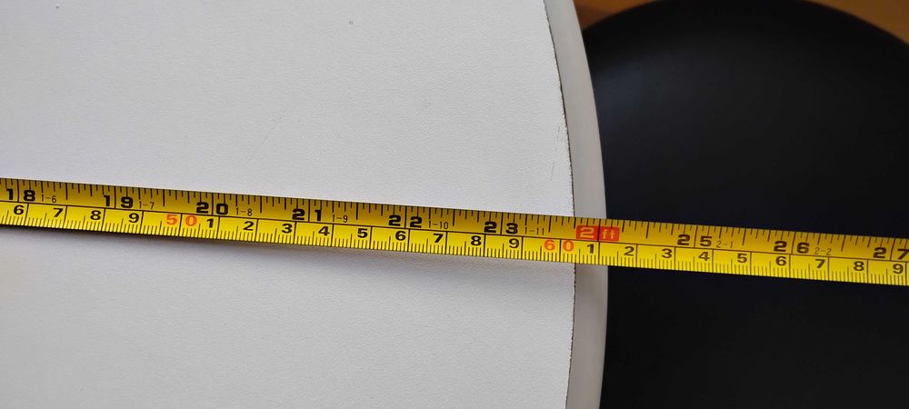 Комплект балконска маса с два тапицирани стола като нова