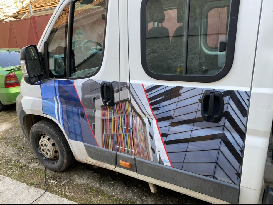 Litere autocolant cutterat / inscriptionari vitrine si auto