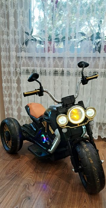 Мотор акумулаторен 12V Super Moto Turbo
Детски играчки
Бебешки стоки
Д