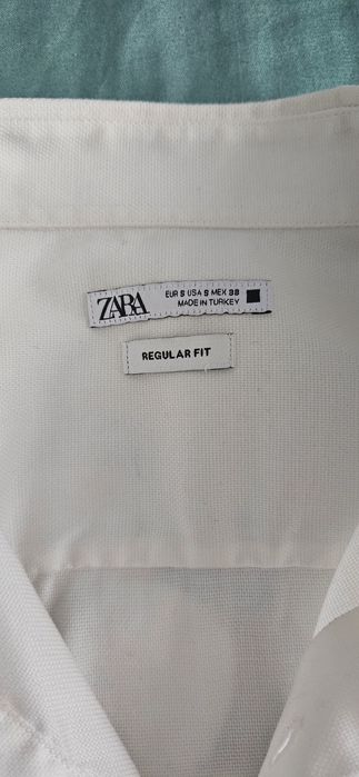 Vand camasa Zara cu butoni