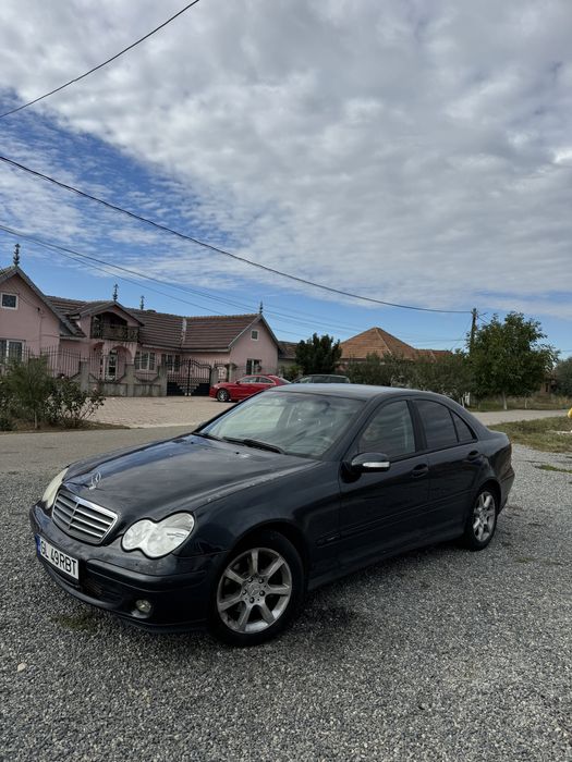 Mercedes class c200 2.0 122 CP