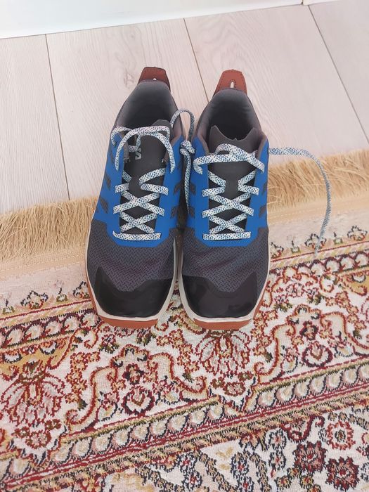 Adidasi salomon marimea 37