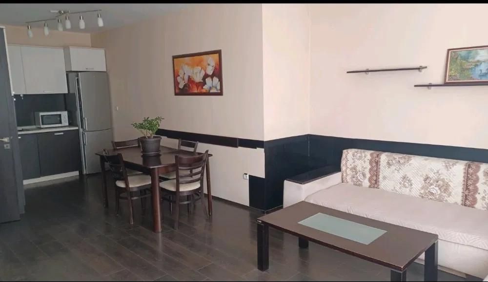 Дава се под наем Двустаен апартамент в София, Банишора - 70 кв.м за 550 € - Снимка #1