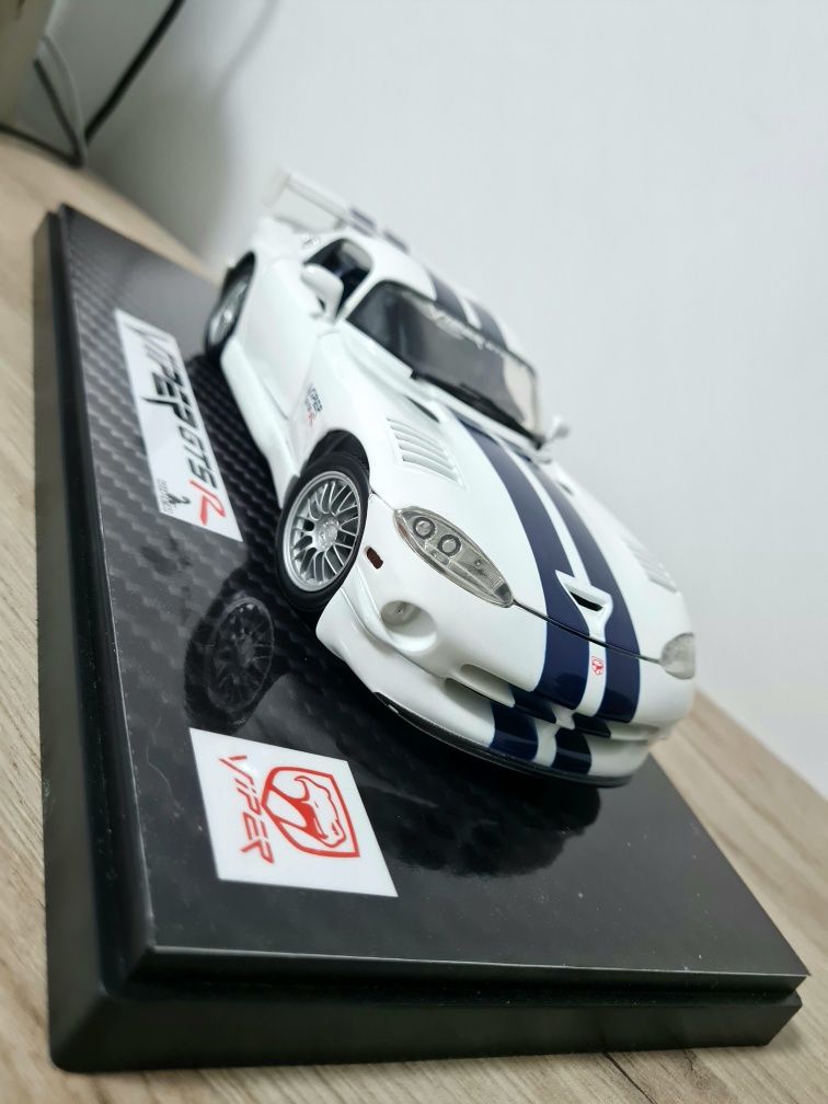 Viper GTS R 1/18