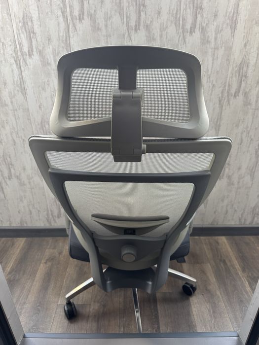 Продам офисные кресла Dafna 2 шт