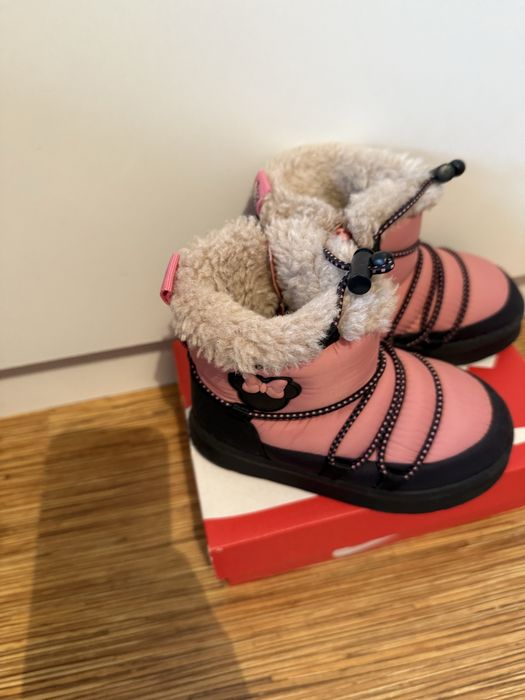 Изключително запазени детски обувки! Размер 23! Nike, Zara, Reserved!