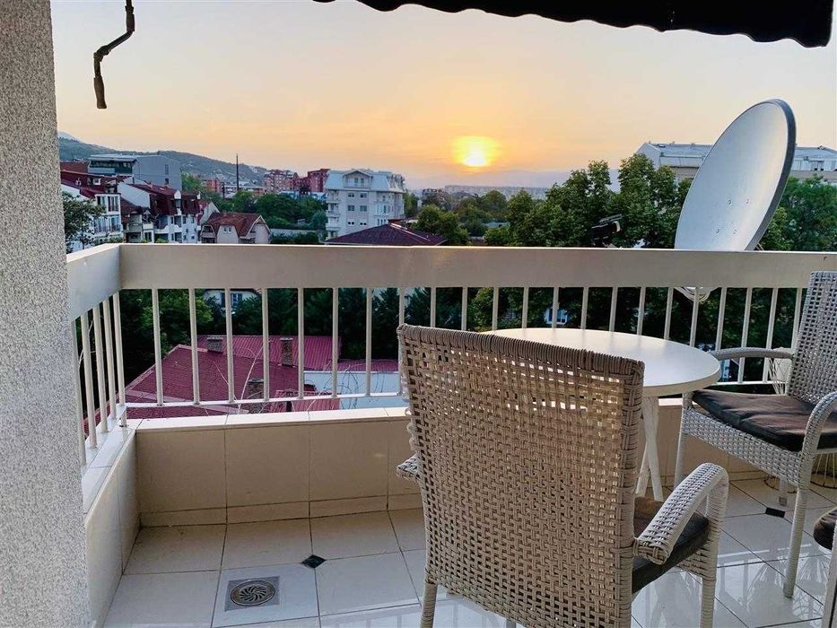 Продава се Тристаен апартамент в Бургас, Братя Миладинови - 104 кв.м за 1312 €/кв.м - Снимка #5