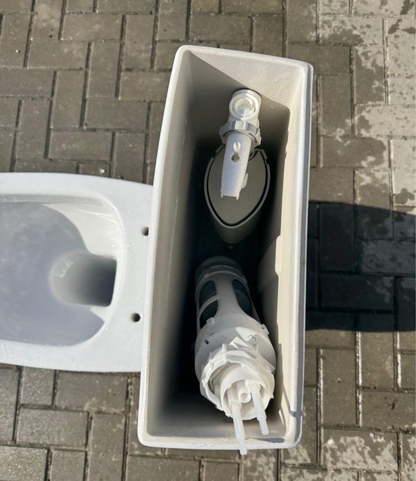 Toaleta WC street street square