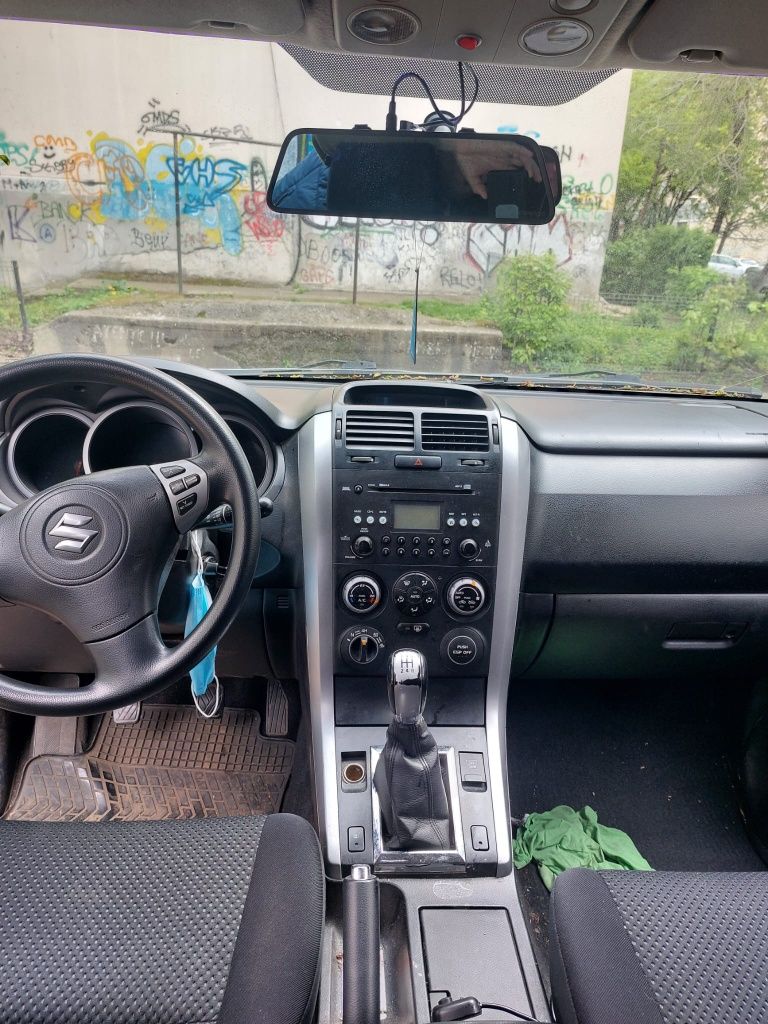 Urgent vând Suzuki Grand Vitara