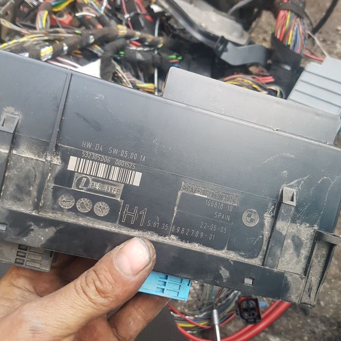 Бушониера за БМВ е90 2.0д 163кс