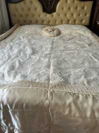 Продается простыня одеяло и подушки 2шт для двуспальной кровати