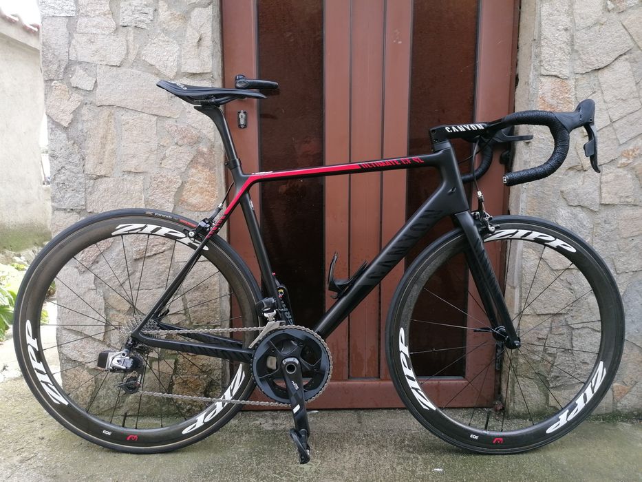 Шосеен CANYON Full Carbon 6,8 кг. Sram RED Etap 2*11