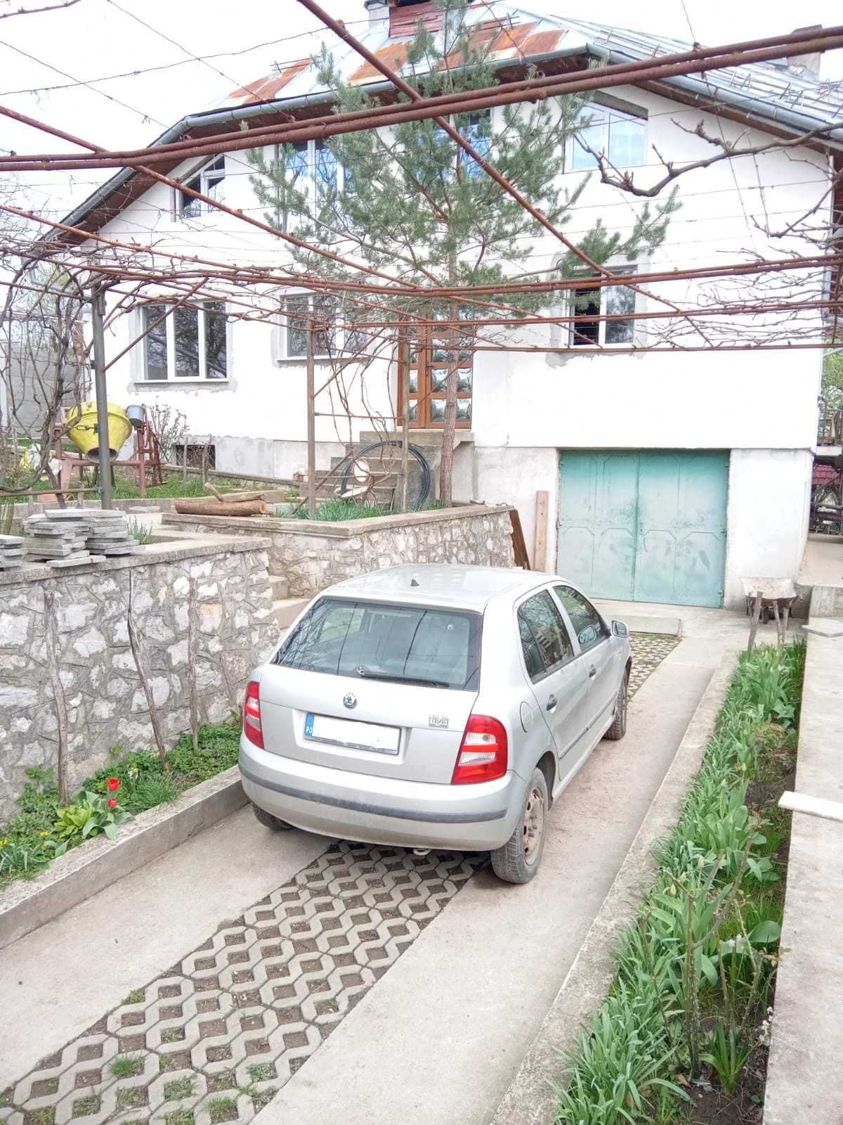 Vand casa si teren