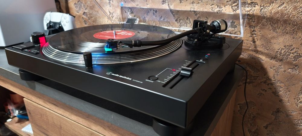 Грамофон Audio-Technica AT-LP120XBT