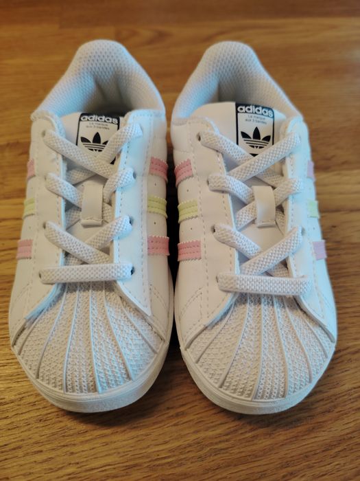 Adidas superstar