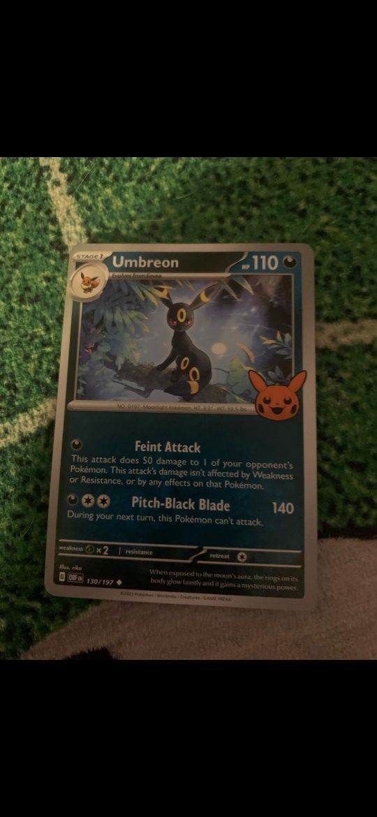 Vând cărți Pokemon