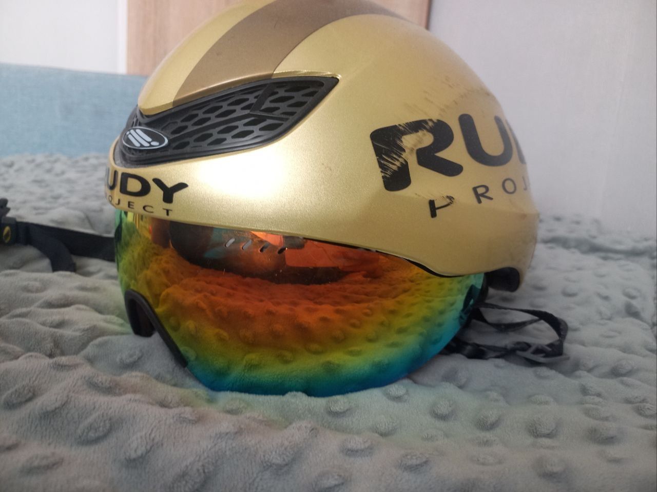 аэрошлем Rudy project