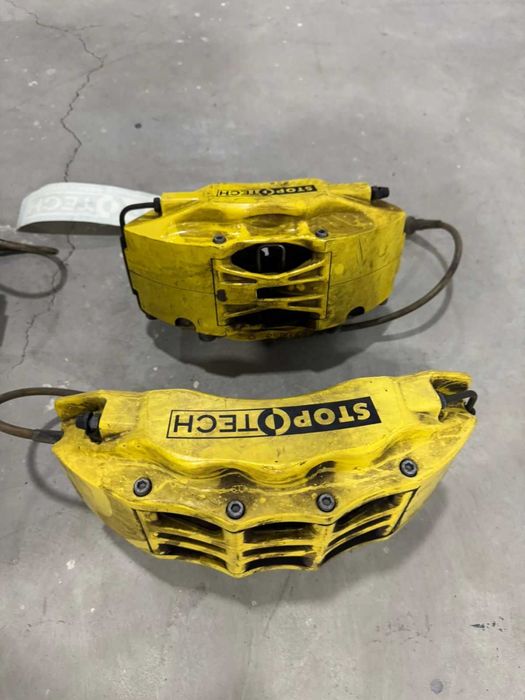 Набор тормозных суппортов stoptech