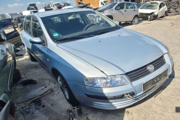 pompa benzina rezervor plutitor carcasa filtru ulei vas lichid parbriz expansiune timonerie Fiat Stilo motor 1.6 benzina 182B6000  dezmembrez