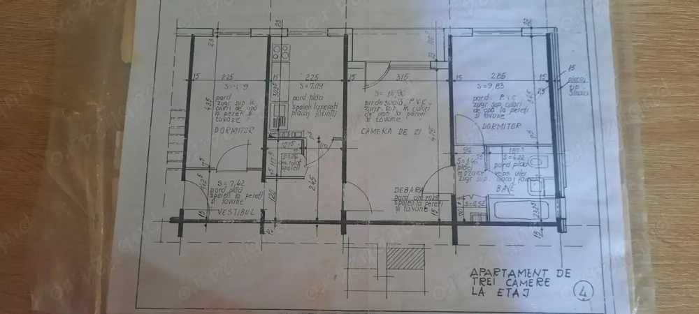 Apartament 3 camere in Campina