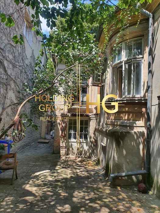 Продава се Къща в Варна, Център - 180 кв.м за 1778 €/кв.м - Снимка #8