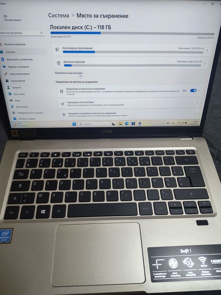 Лаптоп Acer swift 1 в добро състояние.