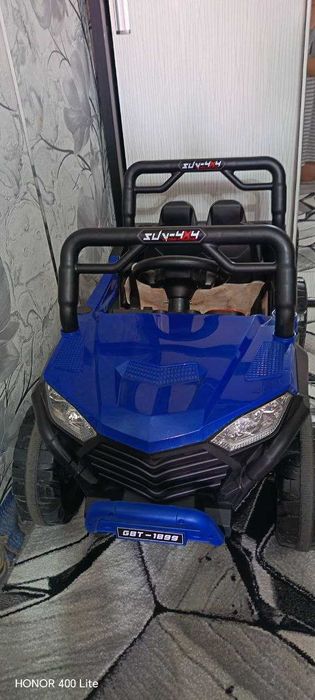 Продаётся детский электромобиль