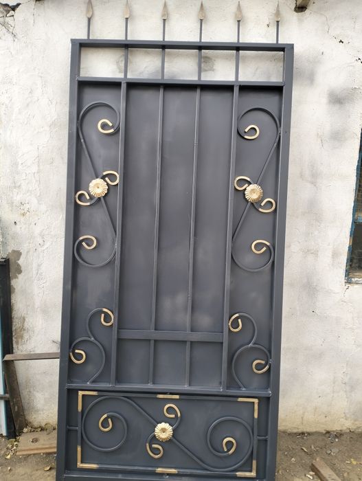 Продам ворота из гладкого листа