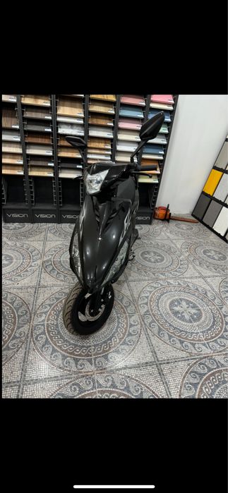 Scutere 125 cc benzina noi 0 km
