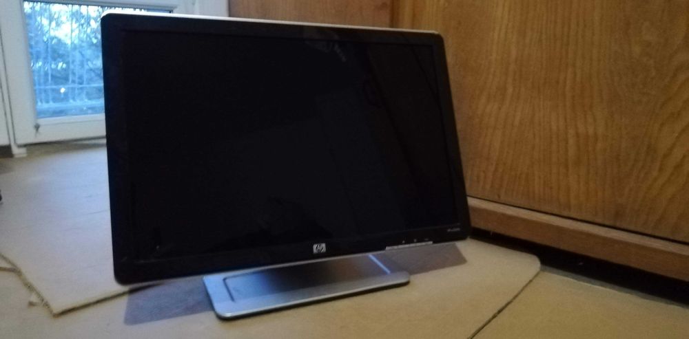Монитор Hp 22 инча с Hdmi