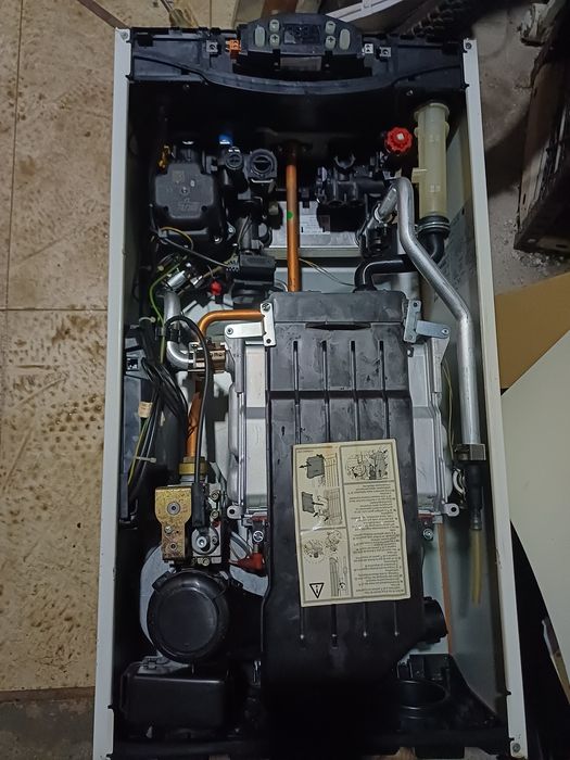 Centrala ariston cares 30 kw piese