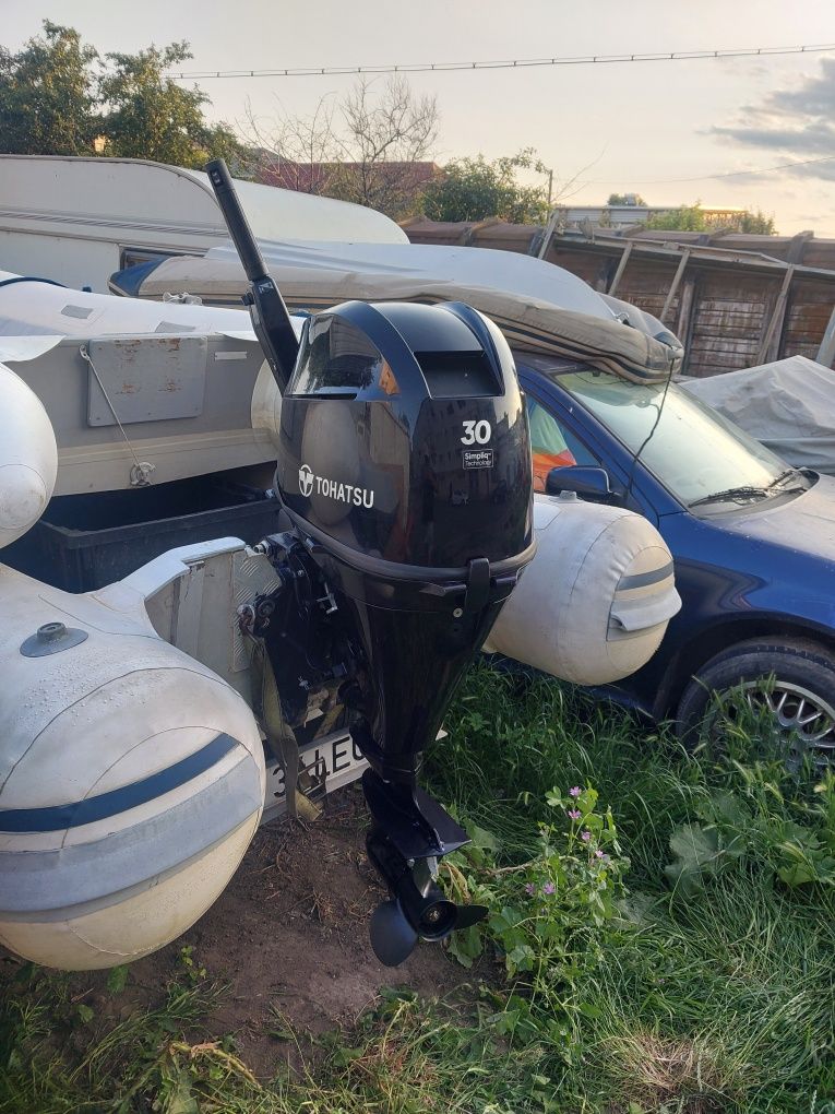 Vand motoare barca Honda Mercury Yamaha de 15 si de 20 cai în 4timpi
